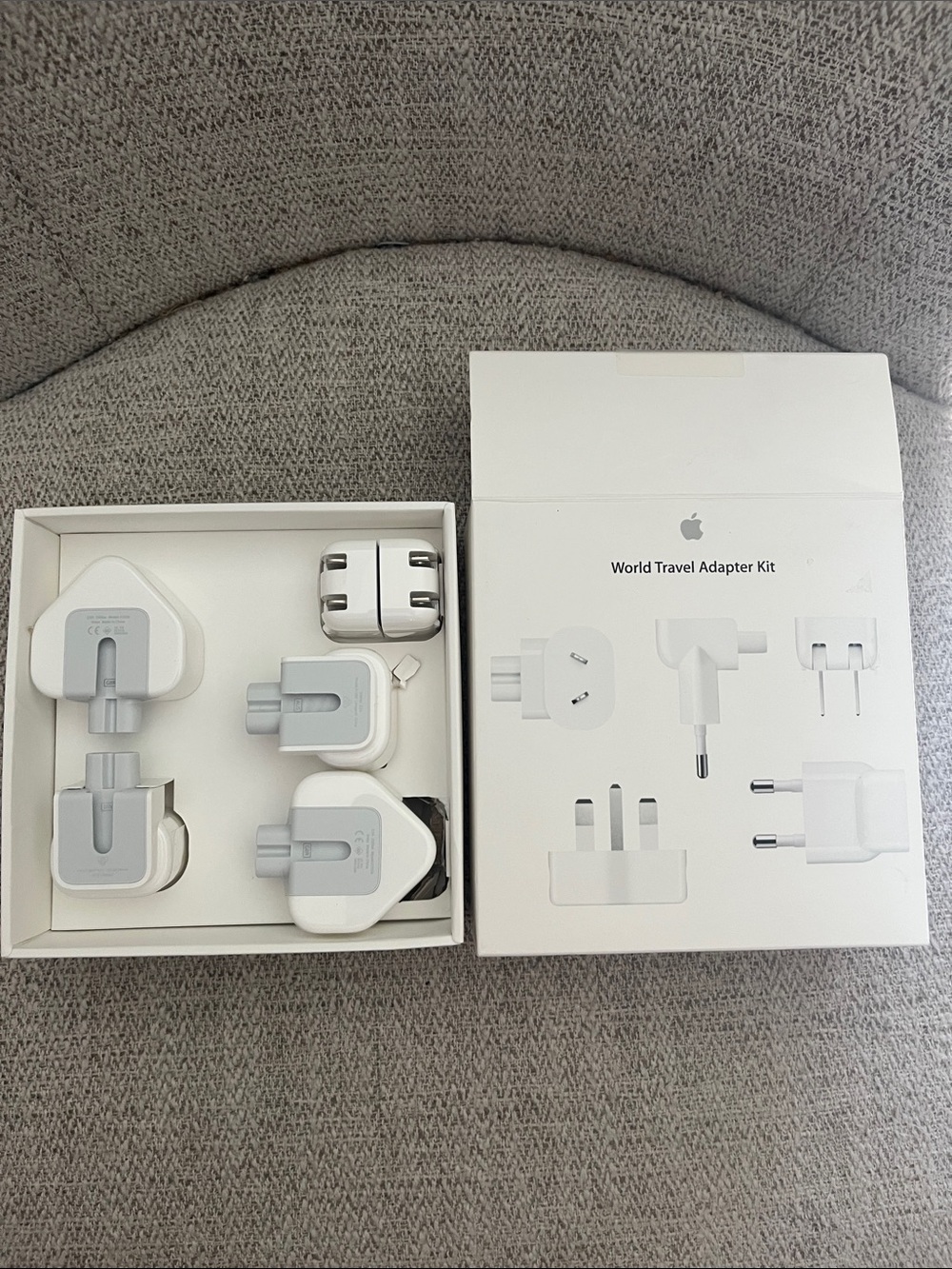 New Apple World Travel Adaptor Kit AC converter #MD837AM/A